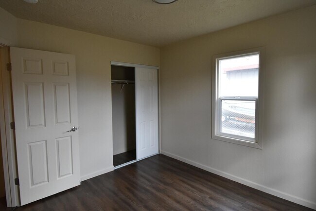 Building Photo - 2515 Wiard St