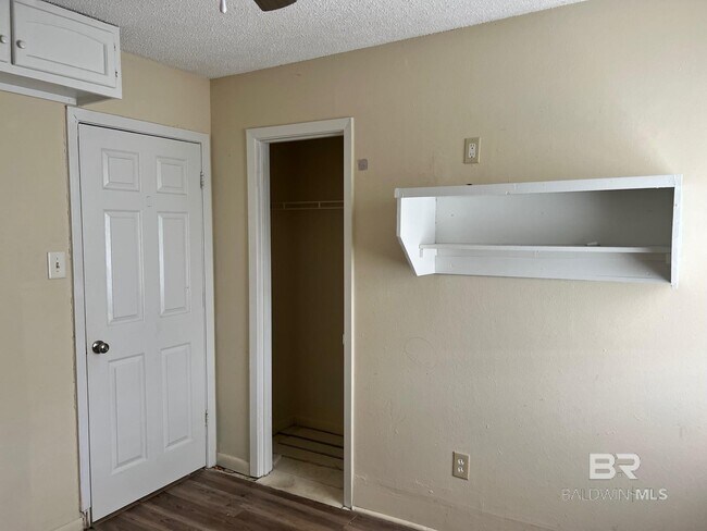 Building Photo - 72 Grimes Ln