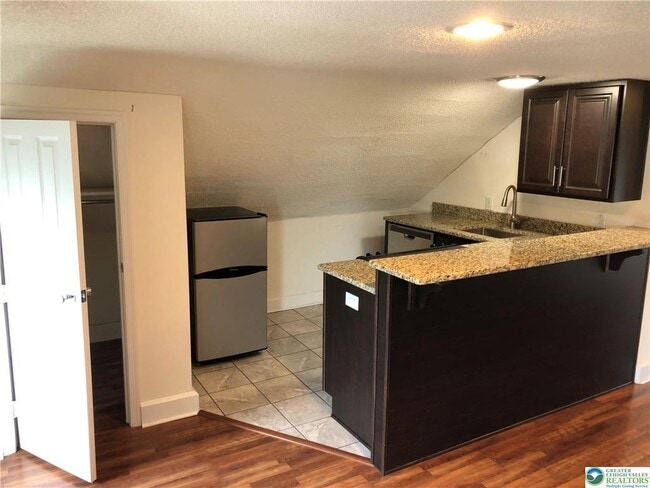 Building Photo - 328 Polk St