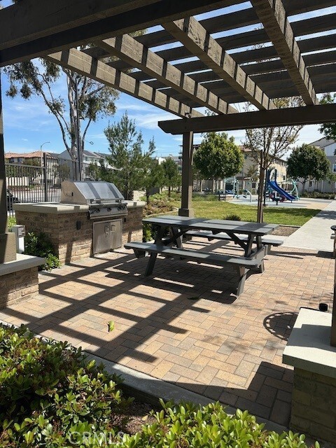Building Photo - 441 Lucent Dr