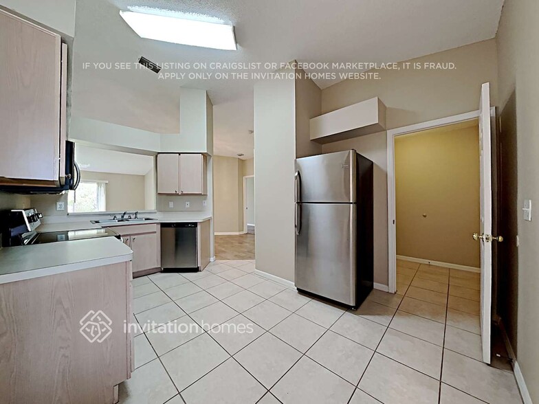 Building Photo - 11741 Brenford Crest Dr