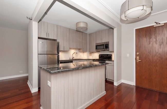 Building Photo - 401 E Ontario St