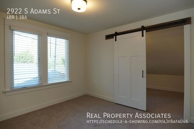 Building Photo - 2922 S Adams St