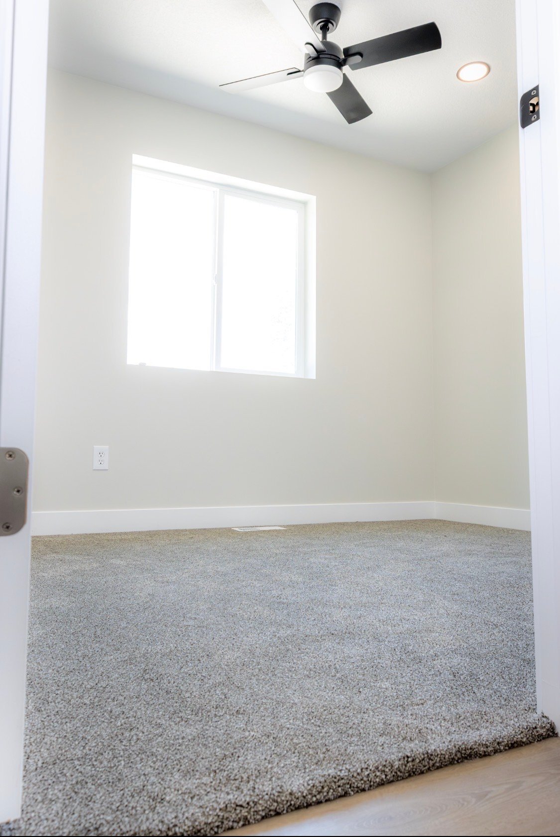 Building Photo - 325 S 285 W