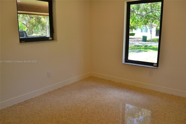 Building Photo - 6310 SW 92nd Ave