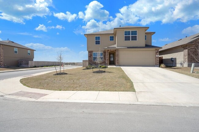 Building Photo - 903 Brown Thrasher