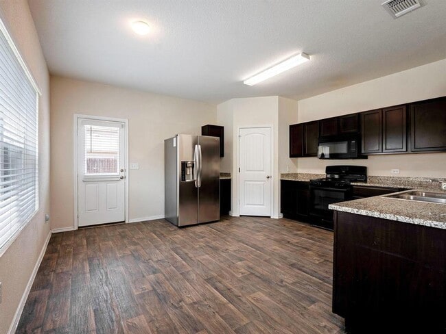 Building Photo - 3608 Canaan Matthew Dr