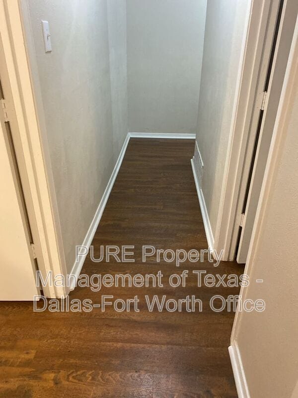 Building Photo - 4707 Burning Springs Dr