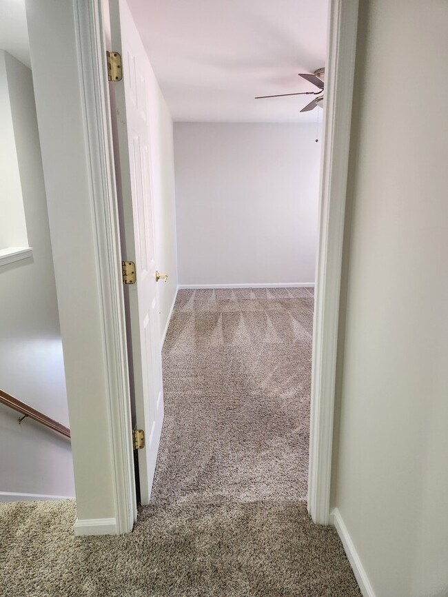 Building Photo - Refreshing Place to Create Memories w/Master on the Main!