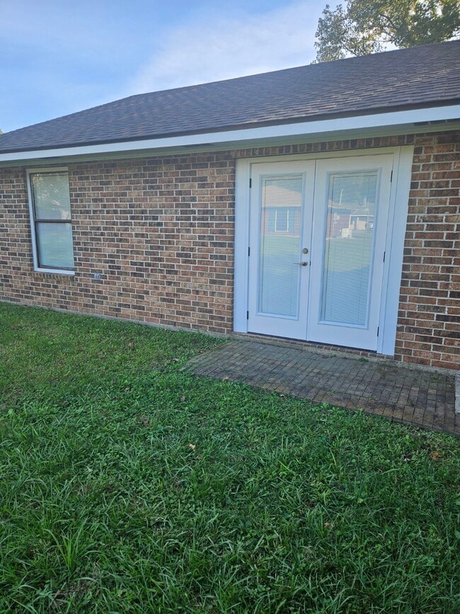 Building Photo - 1128 S Shireview Cir