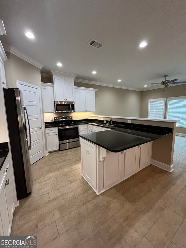 Building Photo - 126 The Villas Wy