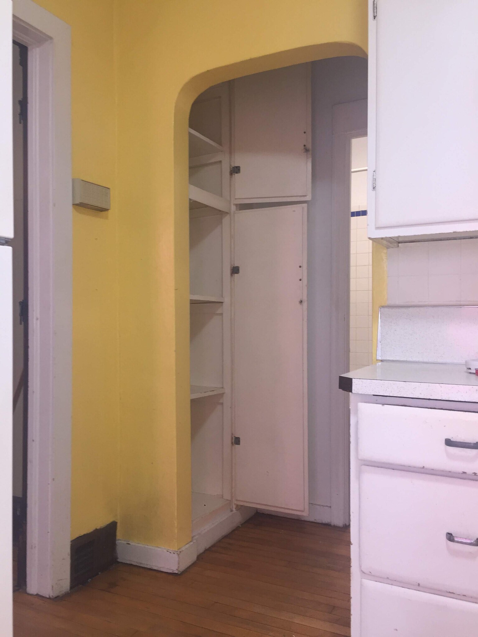Kitchen Storage - 123 N Franklin St