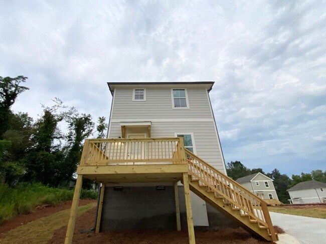 Building Photo - PRE-LEASING FOR AUGUST 10TH, 2026! NEW CONSTRUCTION!