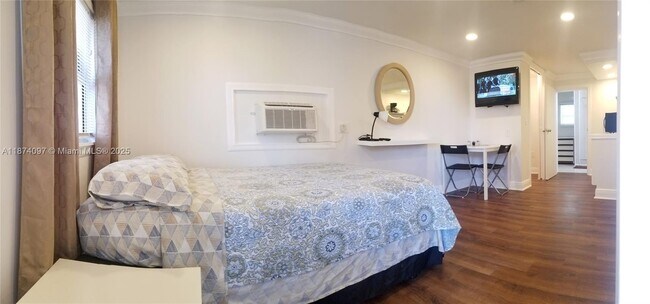 Primary Photo - 1030 S 62nd Ave
