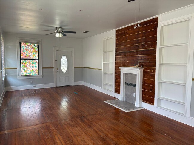 Building Photo - 203 E Rutherford St