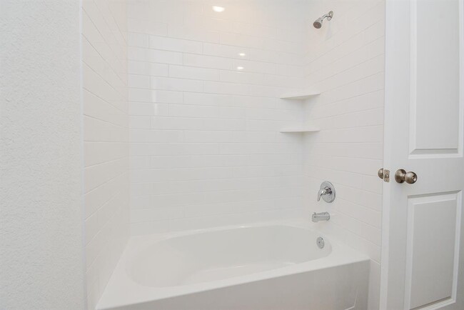 Building Photo - 5226 Sunvalley Bend Dr