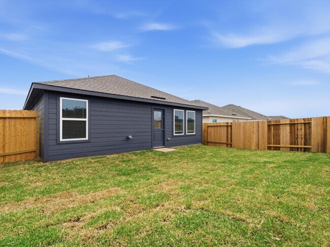 Building Photo - 25409 Carnation Ct