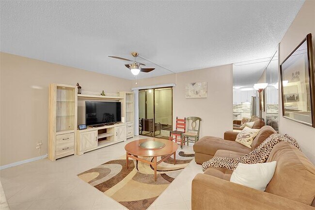Building Photo - 9369 S Belfort Cir