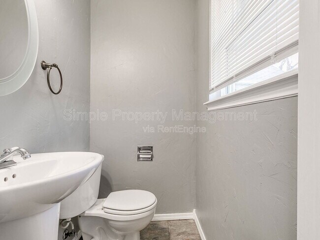 Building Photo - 6744 NW 52nd St