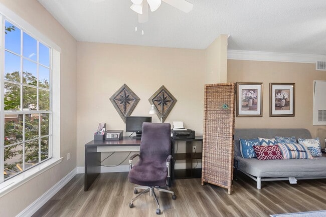 Building Photo - 13016 Plantation Park Cir