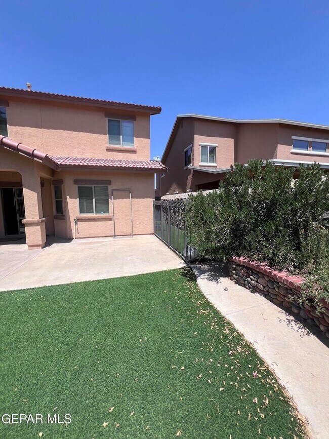 Building Photo - 12688 Tierra Alexis Dr