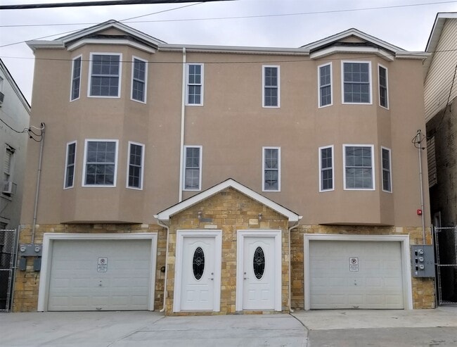 Building - 73 Jersey St