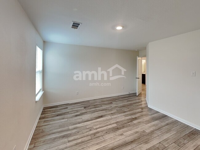 Building Photo - 1126 Treeta Trail