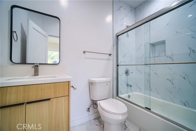 Building Photo - 257 S Ave 54