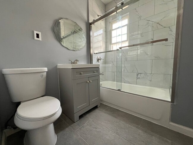 Building Photo - 27 Alton Pl