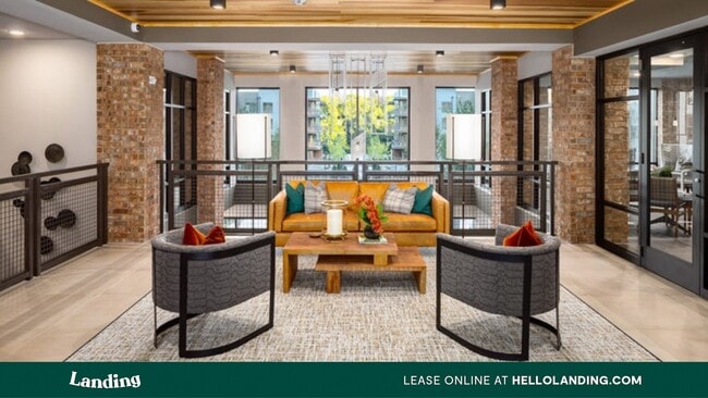 Building Photo - 2048 Bolton Dr NW