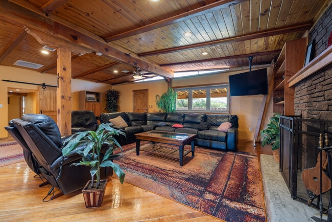 Building Photo - 10128 2nd St NW