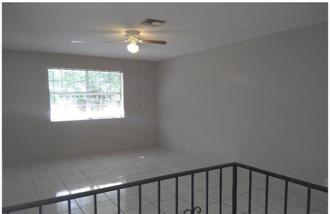 Building Photo - 2220 NW 44th Ave