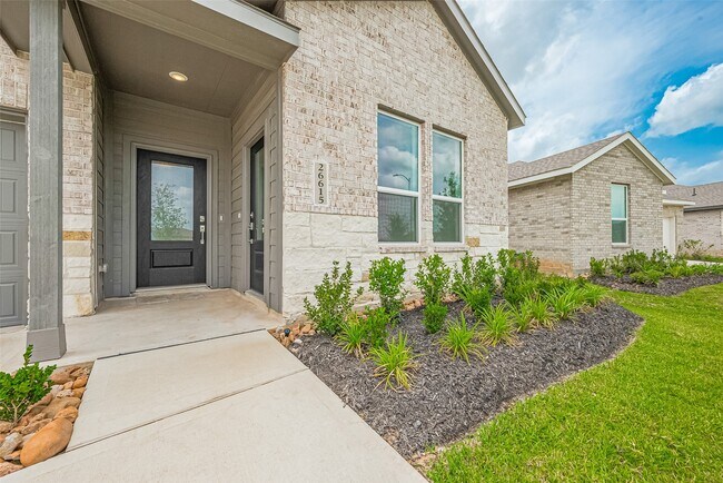 Building Photo - 26615 Coast Redwood Dr