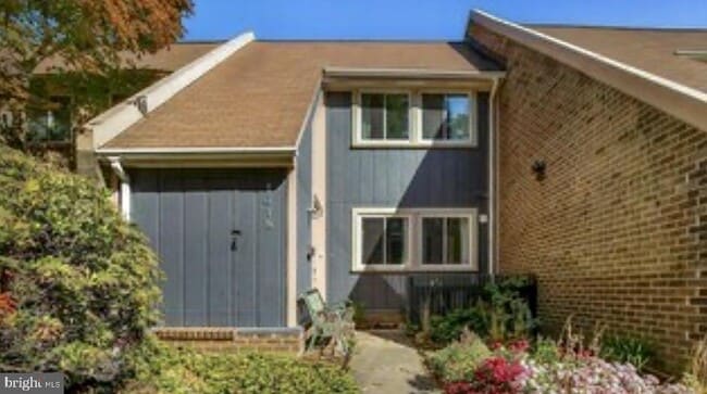 Building Photo - 1415 Greenmont Ct