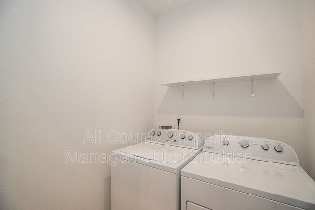 Building Photo - 179 Jackson Dr