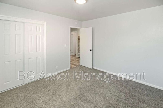 Building Photo - 2309 Eighth St