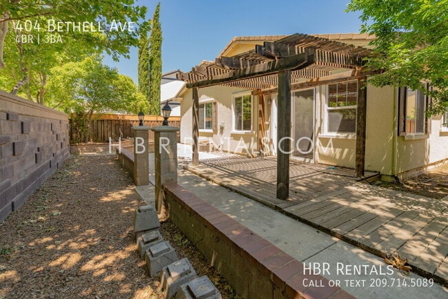 Building Photo - 404 Bethell Ave