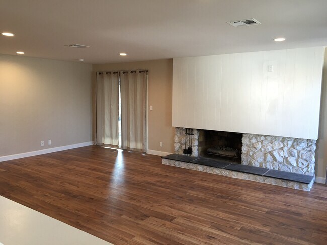 Building Photo - 5012 Sepulveda Blvd