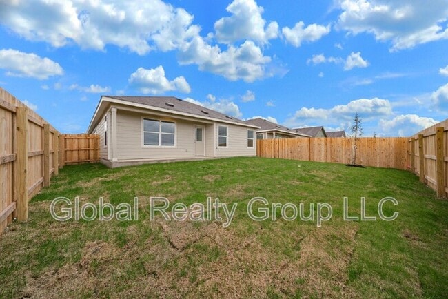 Building Photo - 9105 Navarro Vis