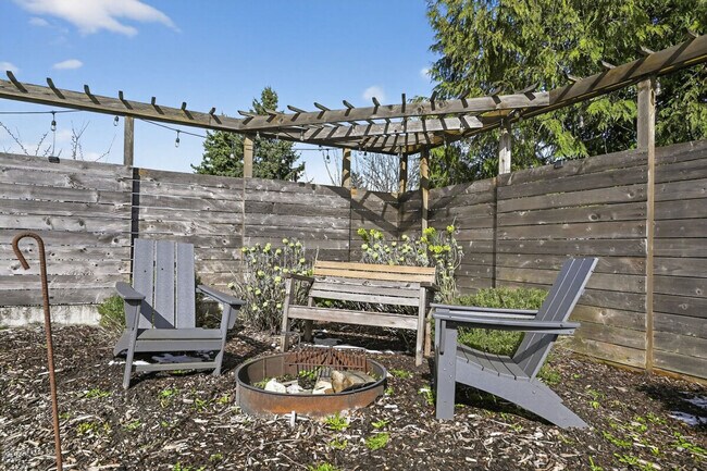 Building Photo - 9314 54th Ave S