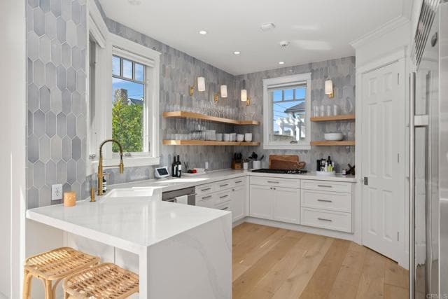 Building Photo - 2211 Ocean Front