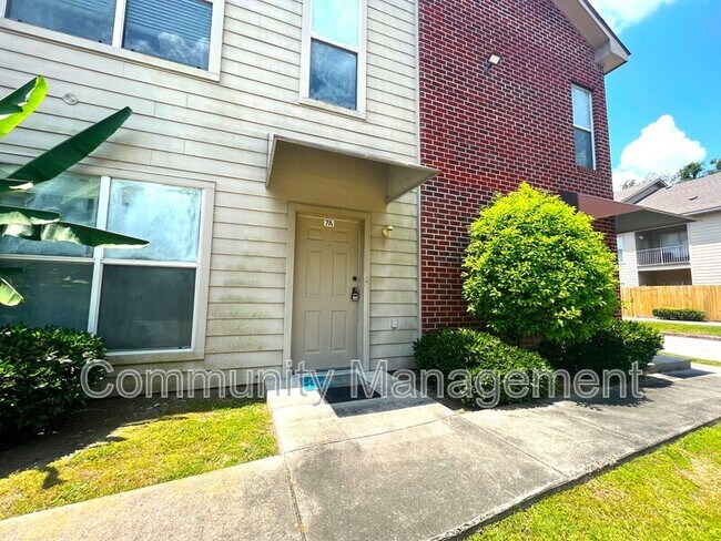 Building Photo - 5163 Etta St