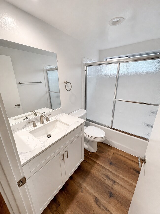 Building Photo - 343 S Steckel Dr