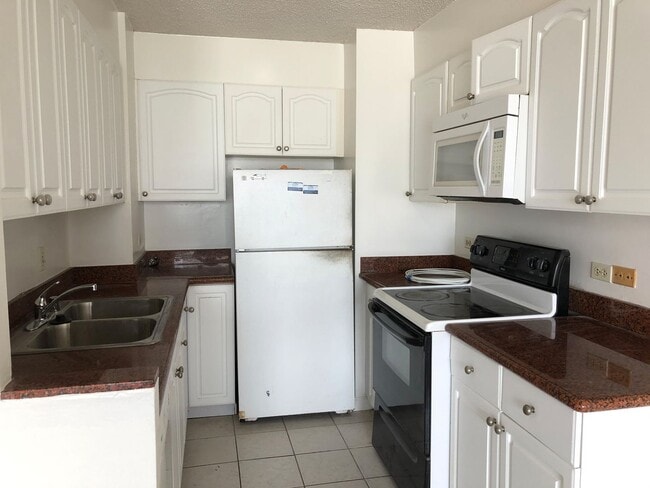 Primary Photo - Great Salt Lake Location! 2/2 with 2 parki...