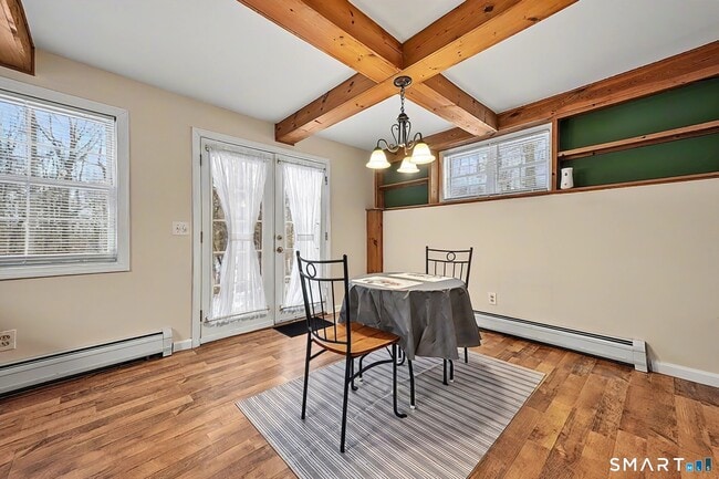 Building Photo - 15 Indian Hill Ln