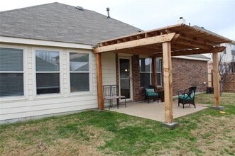 Building Photo - 13360 Austin Stone Dr