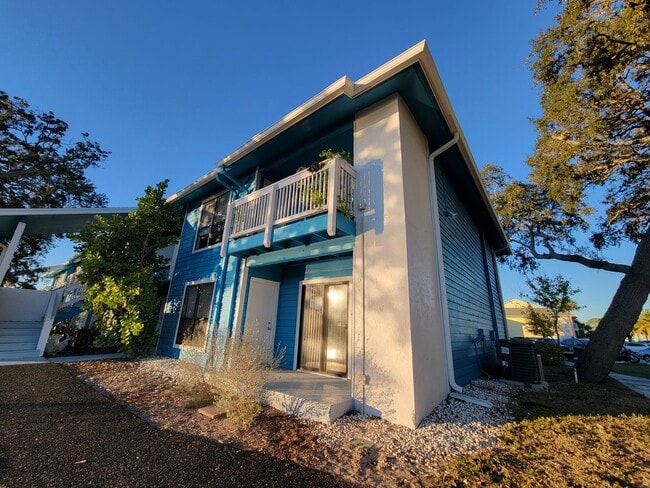 Building Photo - 455 US-19 ALT