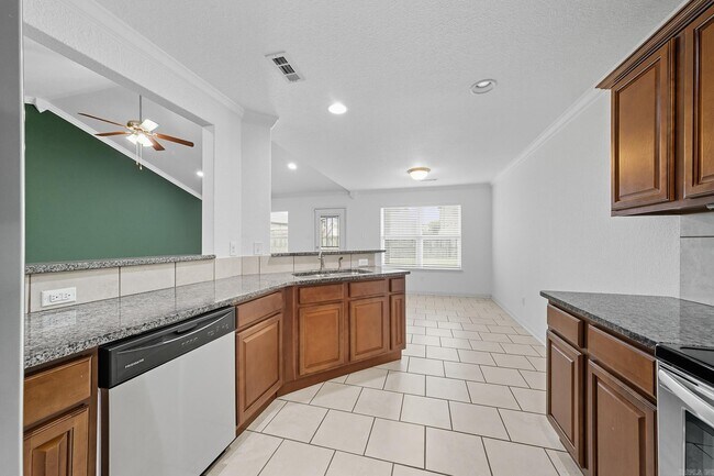 Building Photo - 17317 Crooked Oak Dr