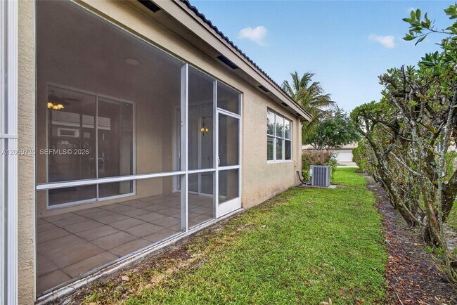 Building Photo - 2151 Umbrella Cay