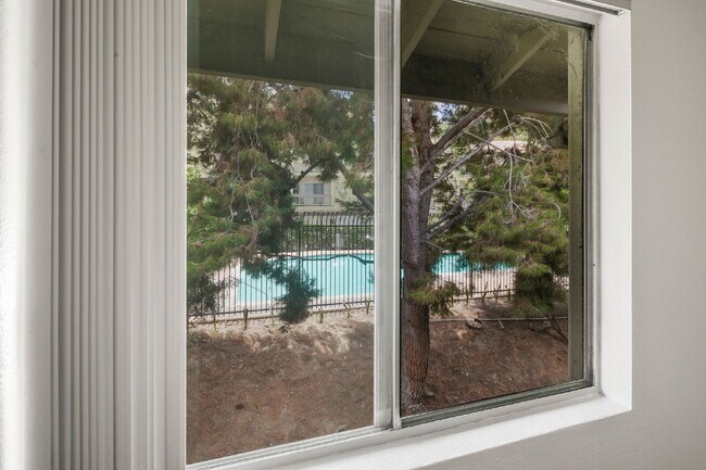 Building Photo - Welcome to your serene 3 BR 2.5 BA Townhome in College Park, San Diego!